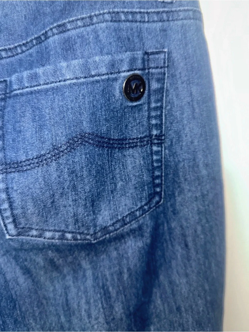 Michael Kors Women's Dark Blue Cropped Jeans